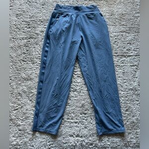 Athleta Nolita slim Tapered crop pant/jogger